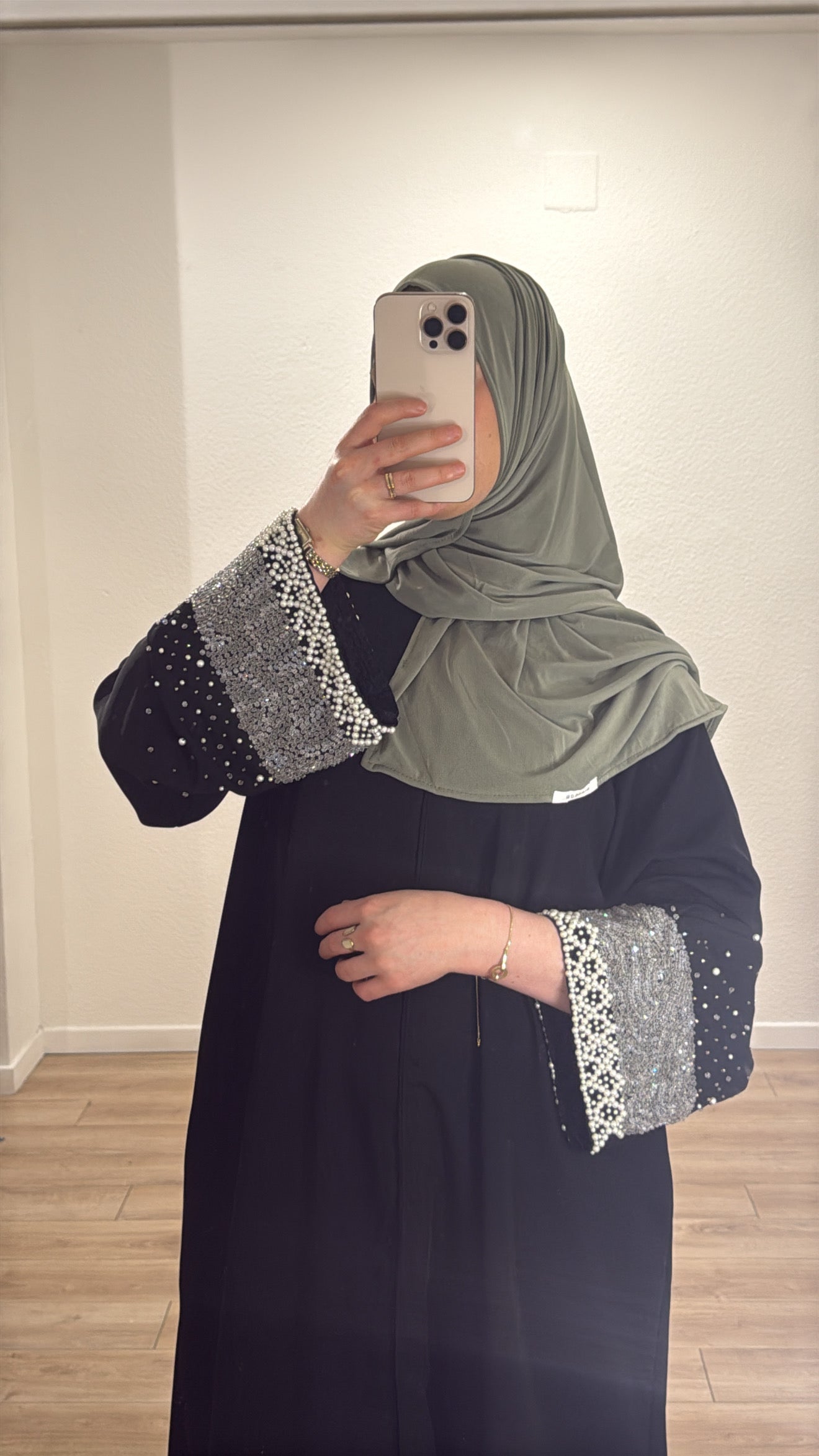 PEARLY ABAYA | Abaya avec manches ornés de perles