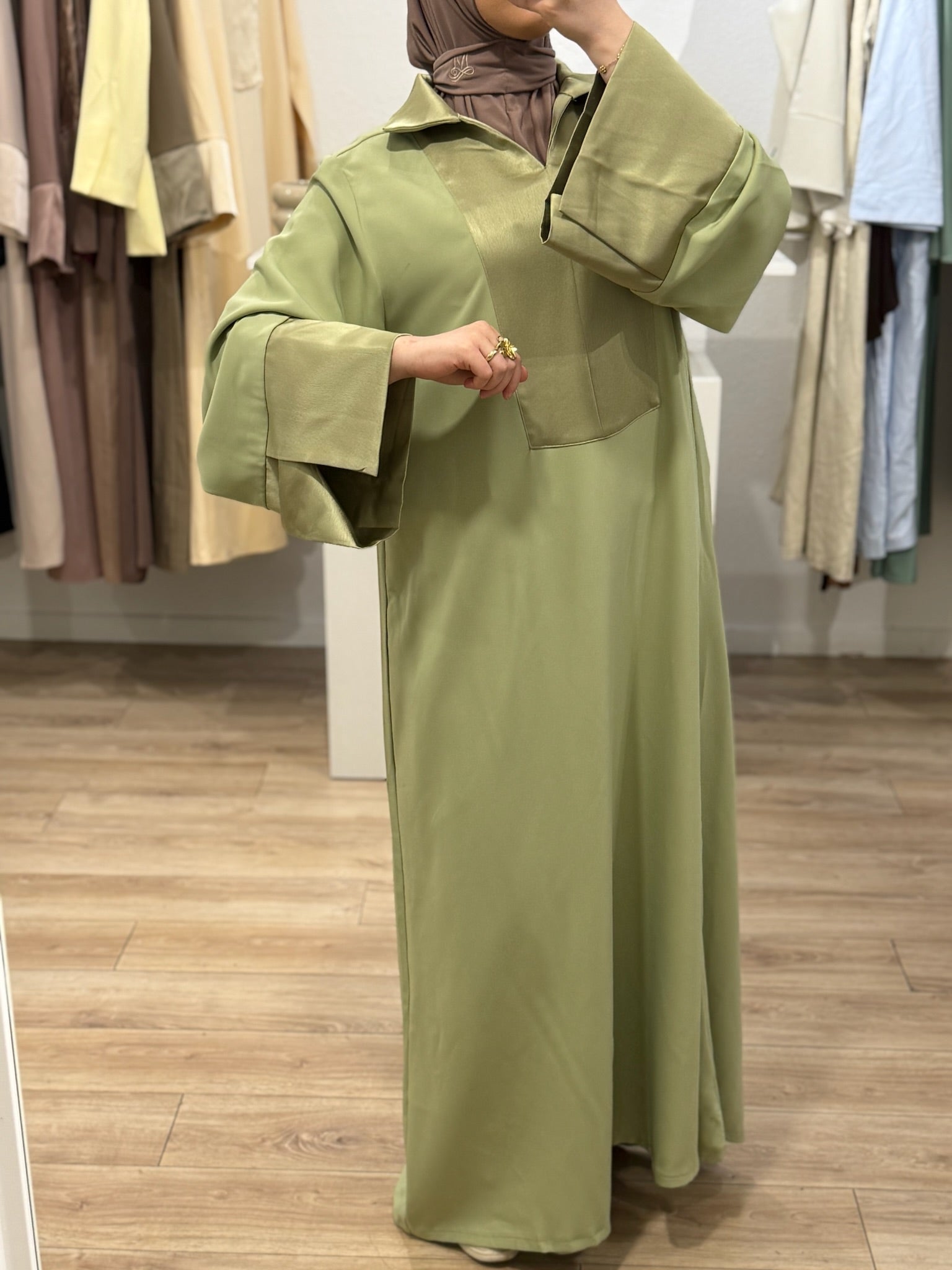 MÉRA DRESS | Robe avec empiècements satinés